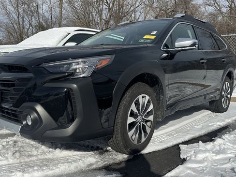 Used 2024 Subaru Outback Touring XT image 2