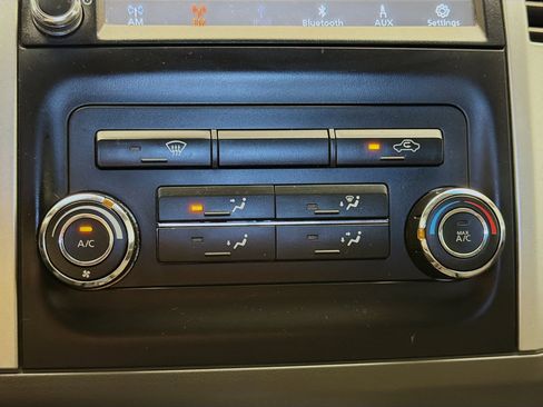 Used 2019 Nissan Frontier SV image 10