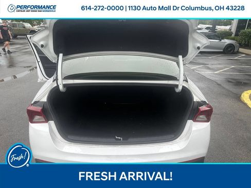 Used 2022 Kia K5 LX FWD image 17
