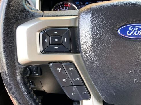 Used 2021 Ford F250 Lariat w/ Lariat Value Package AWD/4WD image 23