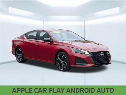 Used 2023 Nissan Altima 2.5 SR FWD image 10