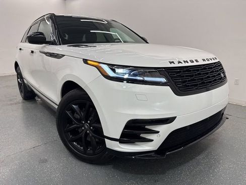Used 2024 Land Rover Range Rover Velar Dynamic SE AWD/4WD image 3