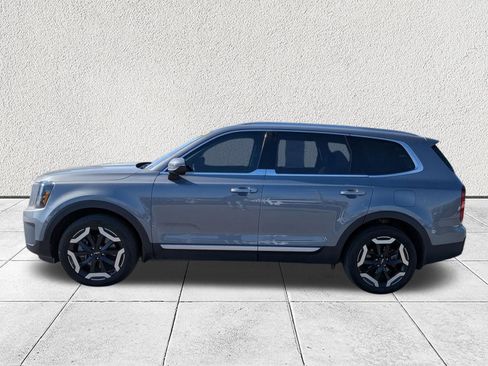 Used 2024 Kia Telluride S w/ S Sunroof Package image 6