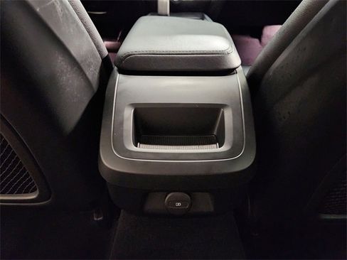 Used 2024 Volvo S60 B5 Core image 30