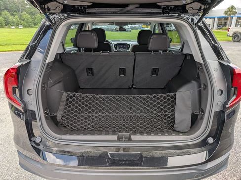Used 2023 GMC Terrain SLE FWD image 27