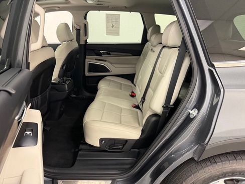 Used 2020 Kia Telluride EX w/ Towing Package AWD/4WD image 18