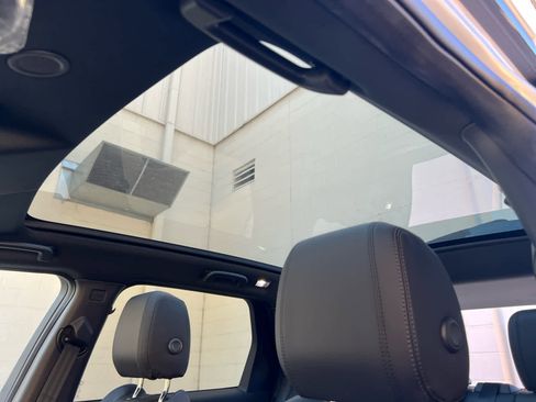 Used 2025 Land Rover Discovery Sport Dynamic SE image 16