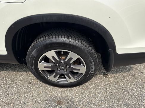 Used 2017 Honda Ridgeline RTL-T image 12