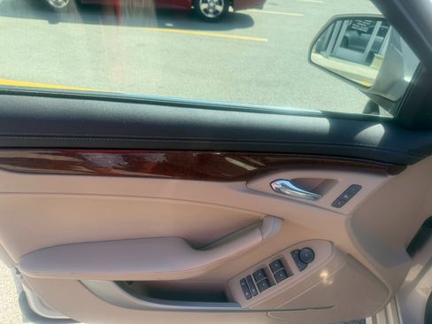 Used 2011 Cadillac CTS Luxury image 5