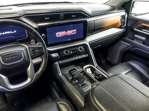 Certified 2023 GMC Sierra 1500 Denali w/ Denali Reserve Package AWD/4WD image 18