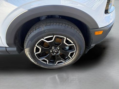 Certified 2025 Ford Bronco Sport Outer Banks w/ Outer Banks Tech Package+ AWD/4WD image 28