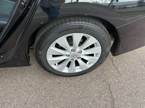 Used 2015 Honda Accord Touring image 16