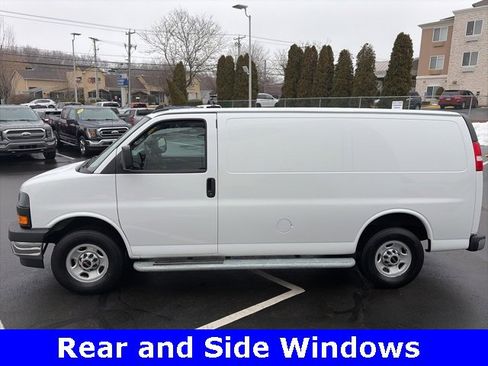 Used 2024 GMC Savana 2500 w/ Driver Convenience Package image 4