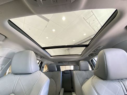 Used 2023 Toyota Highlander Platinum image 24