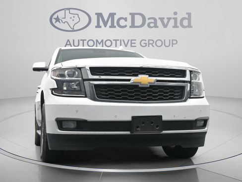 Used 2018 Chevrolet Suburban LT RWD image 27