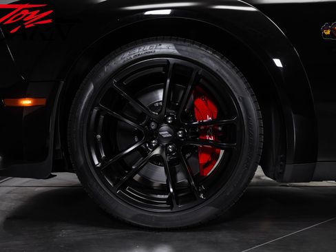 Used 2021 Dodge Challenger R/T Scat Pack RWD image 17