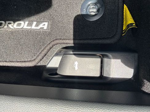 New 2026 Toyota Corolla SE FWD image 38