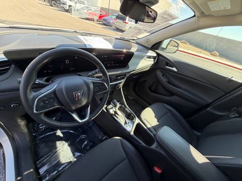 Used 2025 Buick Encore GX Preferred FWD image 12