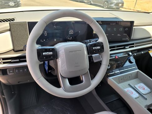 New 2026 Hyundai Santa Fe SE FWD image 9