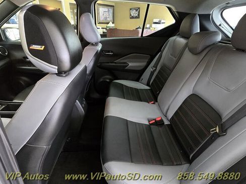 Used 2021 Nissan Kicks SR w/ SR Premium Package image 13