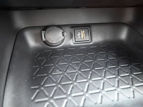 Used 2024 Toyota RAV4 LE AWD/4WD image 21