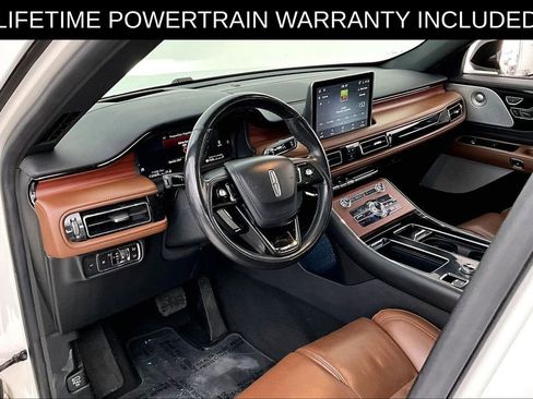 Used 2022 Lincoln Aviator Reserve w/ Equipment Group 201A AWD/4WD image 17