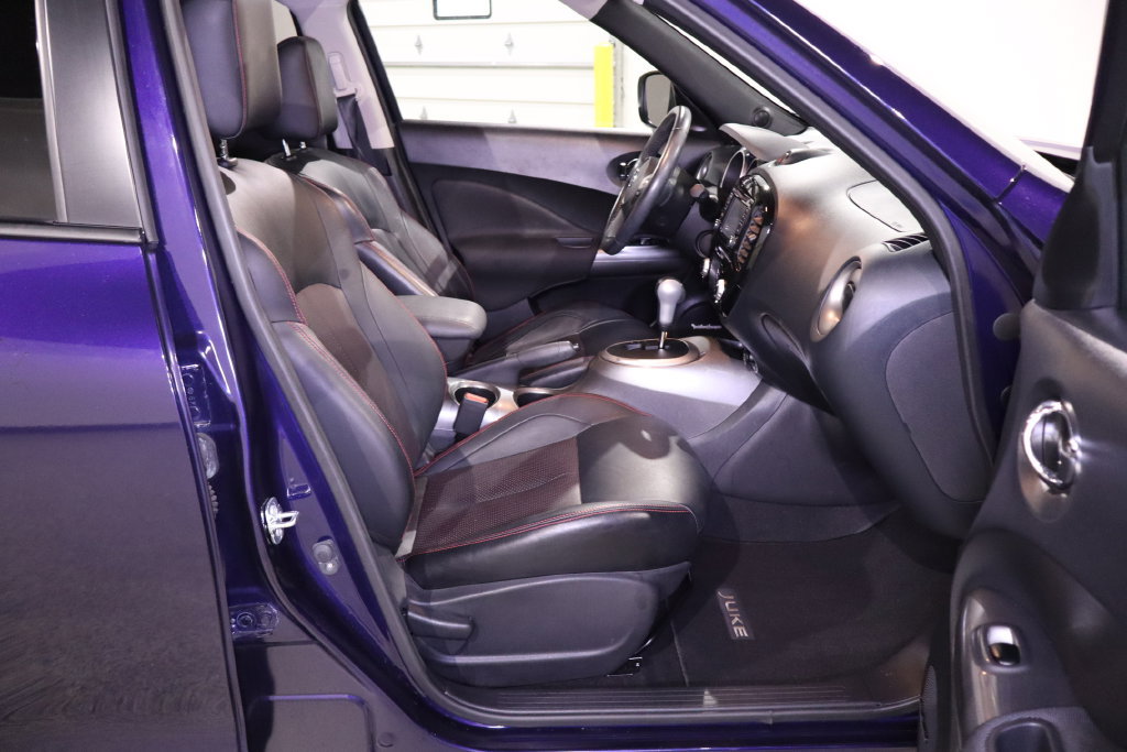 Used 2016 Nissan Juke SL FWD image 32