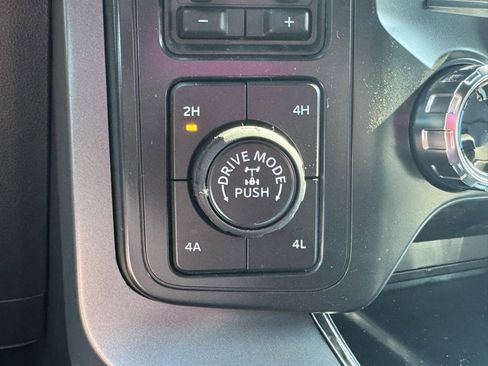 New 2025 Ford F150 Lariat w/ Equipment Group 502A High image 37