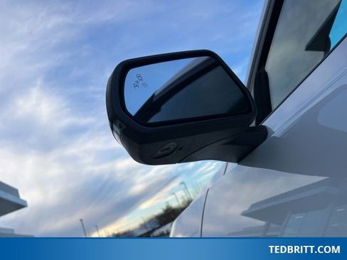 Used 2017 Ford Mustang GT Premium w/ Equipment Group 401A image 39