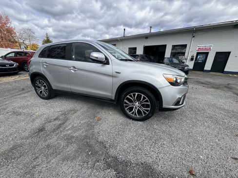 Used 2019 Mitsubishi Outlander Sport SE FWD image 6
