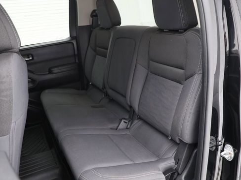 Used 2023 Nissan Frontier SV image 14