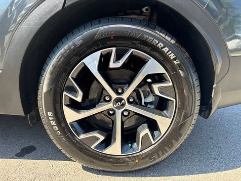 Used 2025 Kia Sportage EX FWD image 30