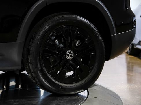 Used 2024 Mercedes-Benz GLB 250 w/ Exclusive Package image 59