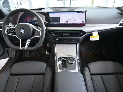 Used 2026 BMW 330i xDrive Sedan w/ M Sport Package AWD/4WD image 8