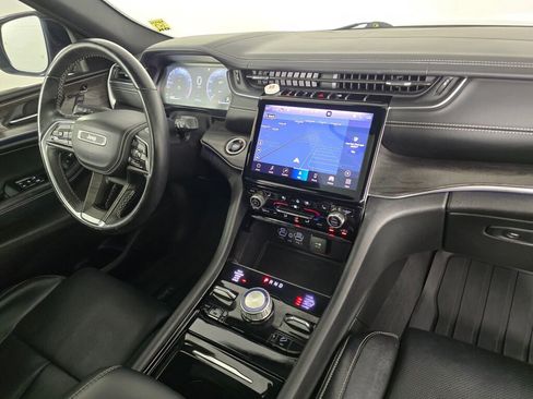 Used 2021 Jeep Grand Cherokee L Overland w/ Luxury Tech Group IV image 52