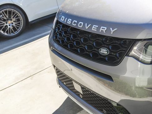 New 2025 Land Rover Discovery Sport S image 11