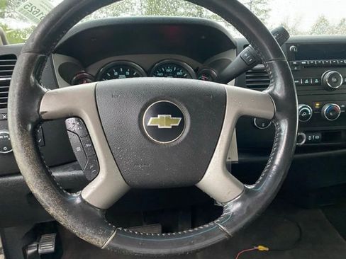 Used 2013 Chevrolet Silverado 2500 LT image 24