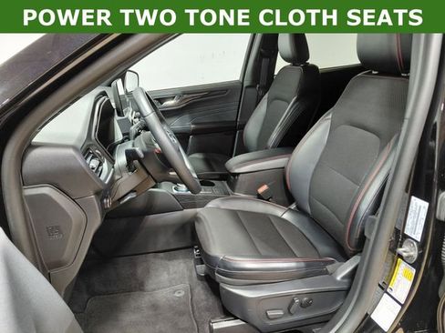 Used 2025 Ford Escape ST-Line AWD/4WD image 3