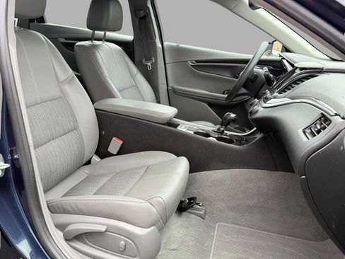 Used 2018 Chevrolet Impala LS FWD image 31