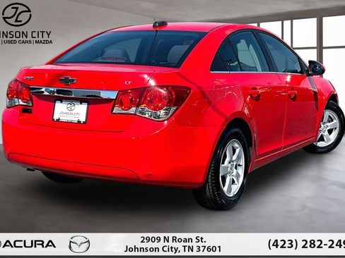 Used 2015 Chevrolet Cruze LT FWD image 2