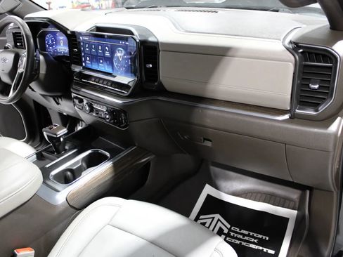 Used 2023 Chevrolet Silverado 1500 LT Trail Boss AWD/4WD image 35