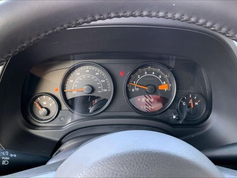 Used 2017 Jeep Patriot High Altitude image 24