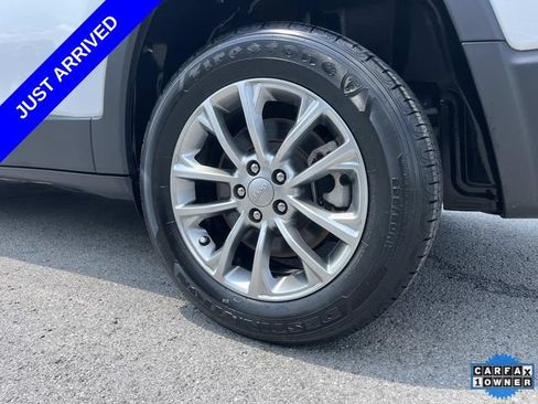 Certified 2022 Jeep Cherokee Latitude Lux FWD image 12