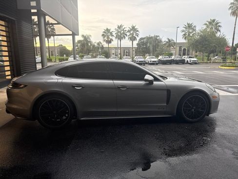 Certified 2022 Porsche Panamera GTS AWD/4WD image 6