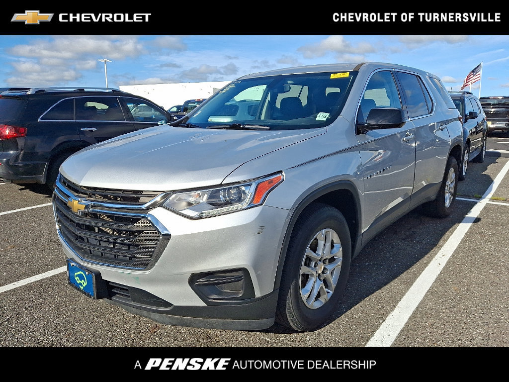 Used 2020 Chevrolet Traverse LS FWD image 1