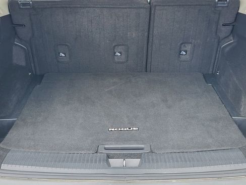 Used 2023 Nissan Rogue SV image 29