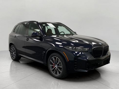 New 2026 BMW X5 xDrive40i w/ M Sport Package AWD/4WD image 1