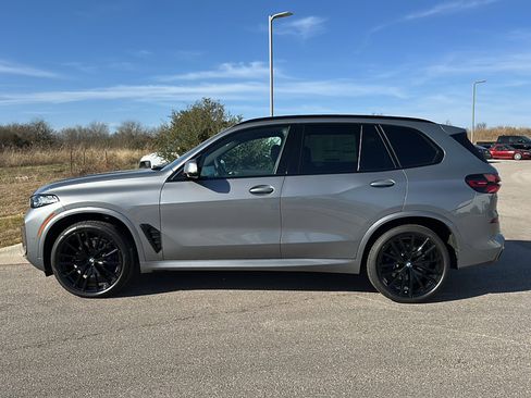 New 2026 BMW X5 xDrive40i w/ M Sport Package image 5