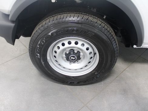 New 2025 Ford Bronco 4-Door image 49