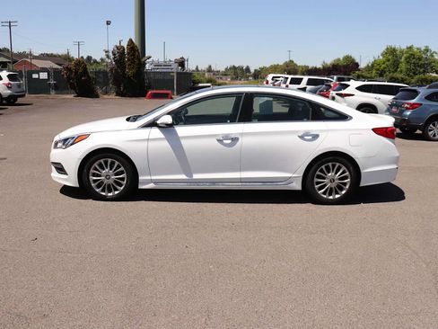 Used 2015 Hyundai Sonata Limited w/ Option Group 06 FWD image 8